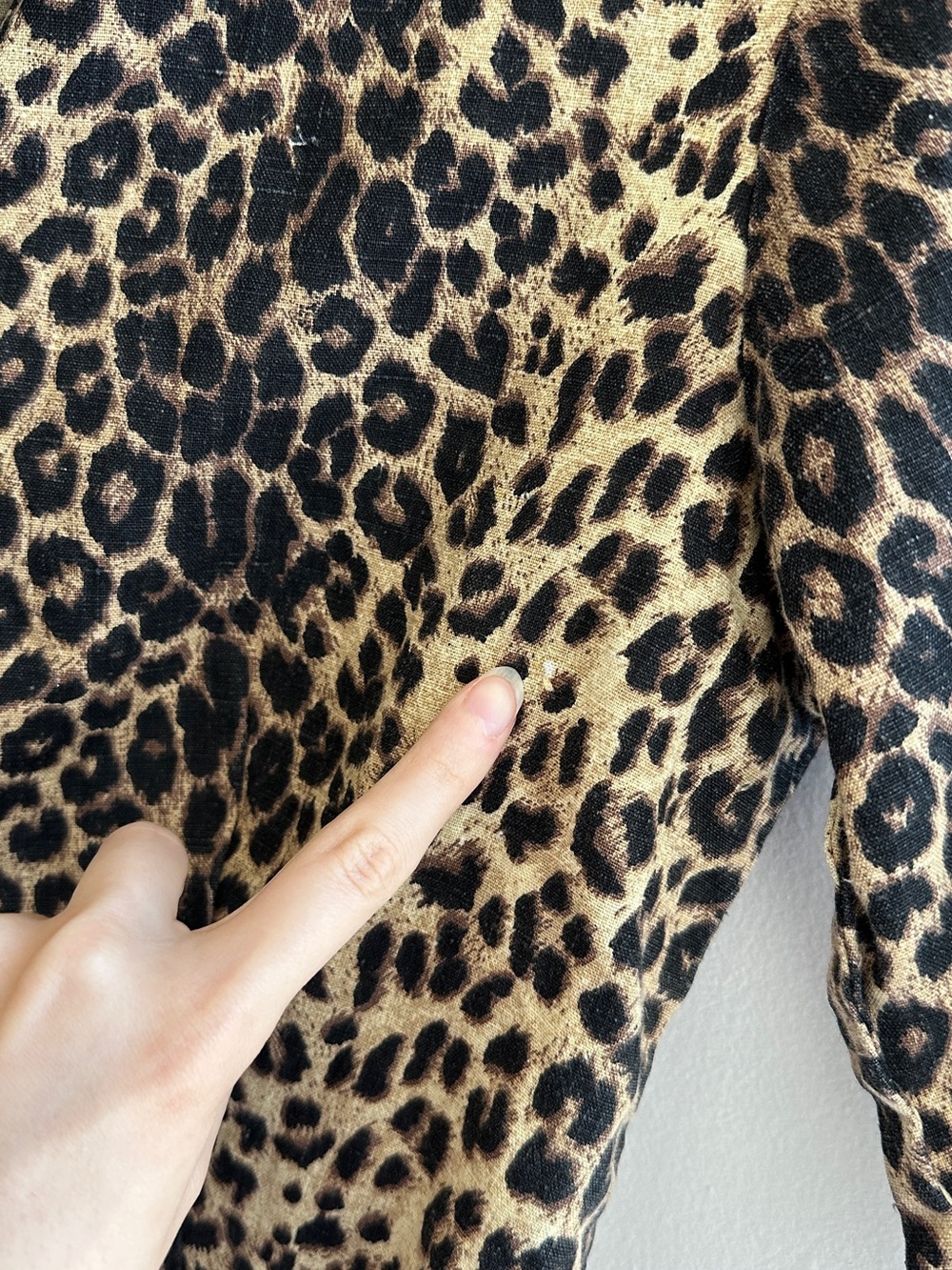 David Brooks Women’s Linen-Cotton Blend Cheetah Print Button Down Shirt, Size 4 - Picture 16 of 16